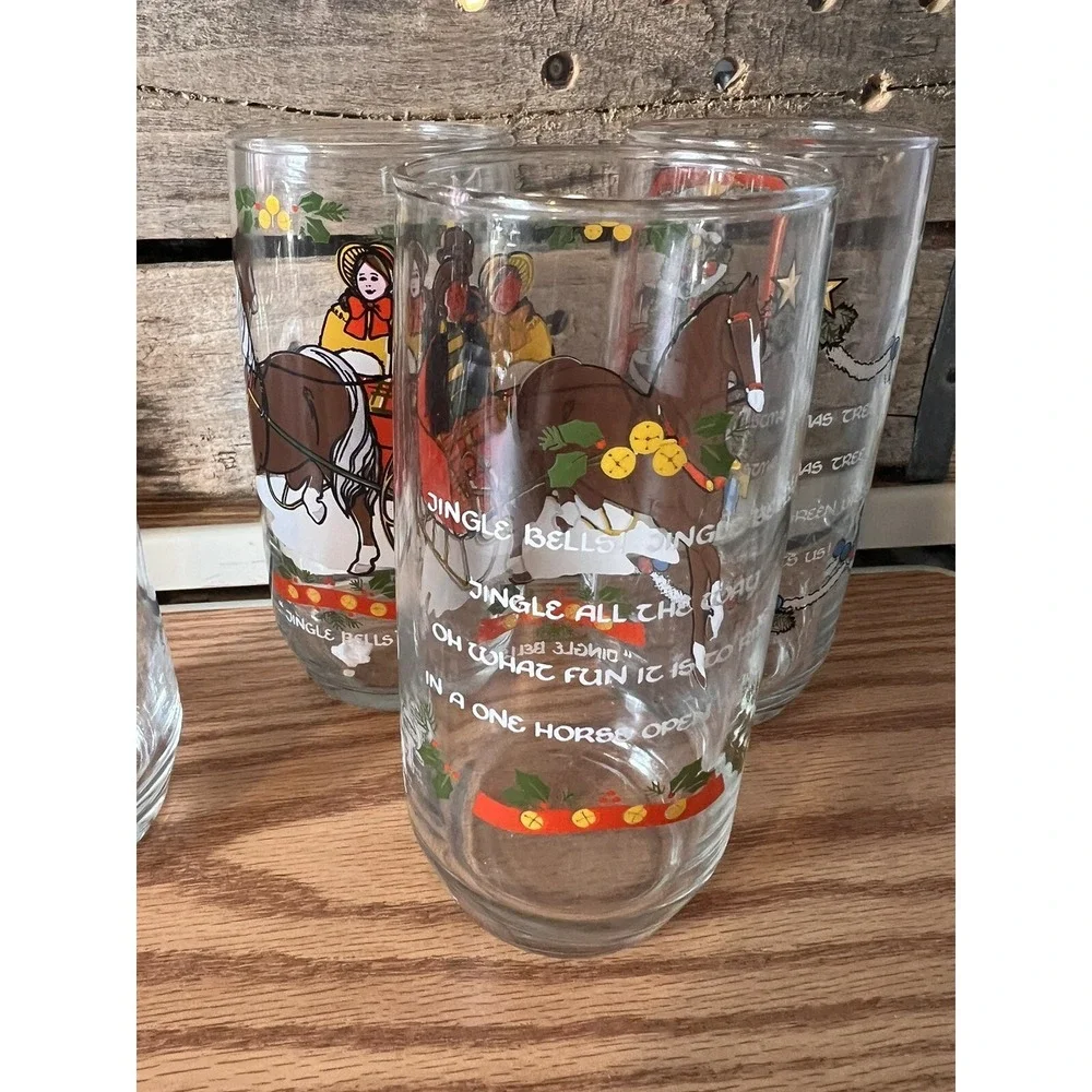 1984 PEPSI CHRISTMAS COLLECTION Lot OF4 GLASSES Vintage Holiday Glassware